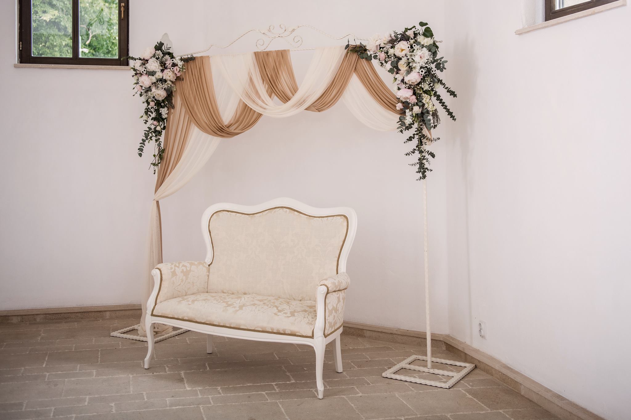 Post Slideshow Image