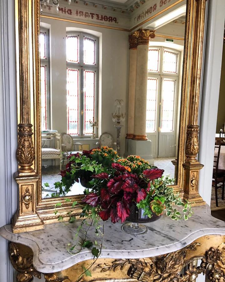 Post Slideshow Image